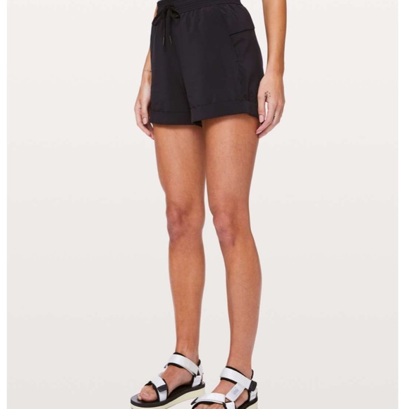 Lululemon Spring Break Away Short *4-way Stretch 3" Black - Picture 2 of 11
